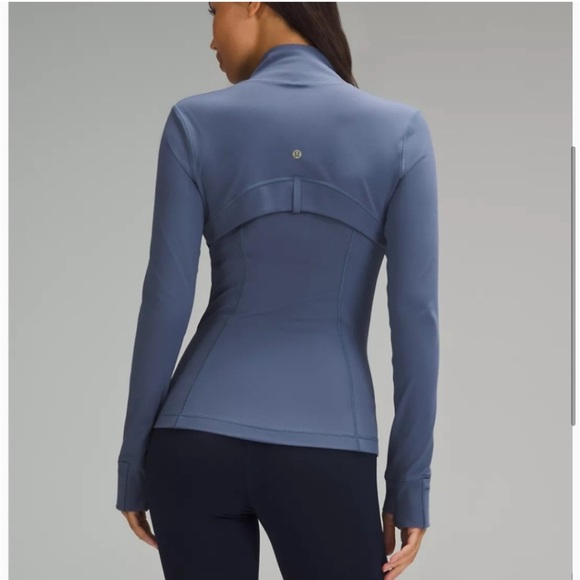 Lululemon define jacket size 8. Color shade - Picture 2 of 3